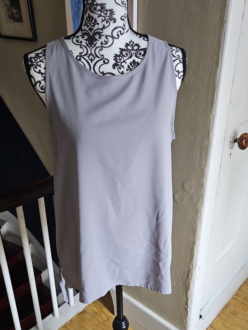 Eileen Fisher Light Gray Silk Scoop Neck Tank Size Large